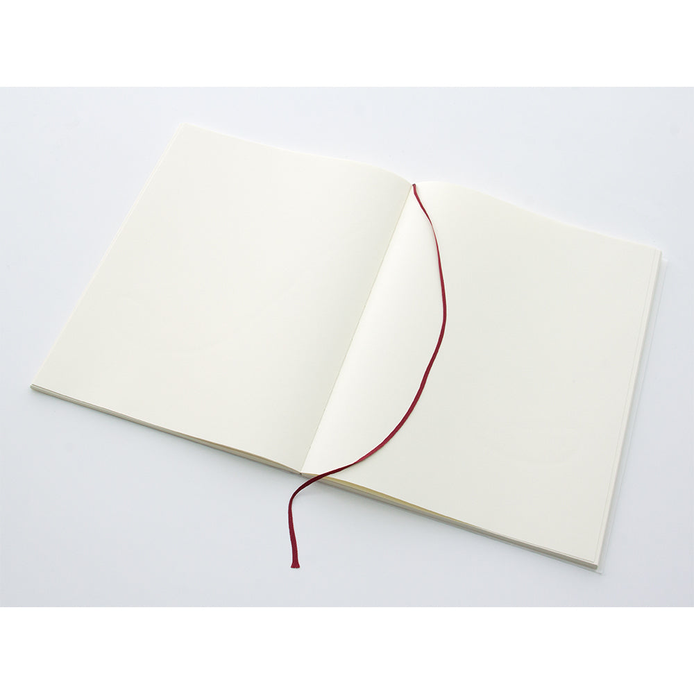 CUADERNO HOJAS BLANCAS A4/ NOTEBOOK A4: Cuaderno en blanco tamaño A4/  Composition notebook A4 (Spanish Edition): X, Ms X: : Books